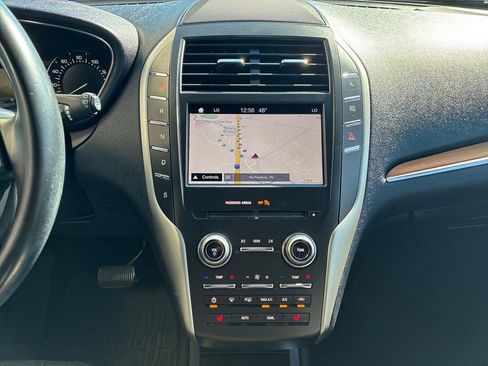 Used 2017 Lincoln MKC Select w/ Select Plus Package image 28