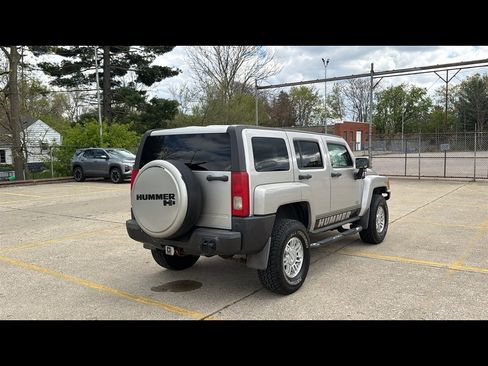 Used 2007 HUMMER H3 AWD/4WD image 5