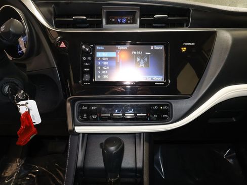 Used 2016 Scion iM image 10