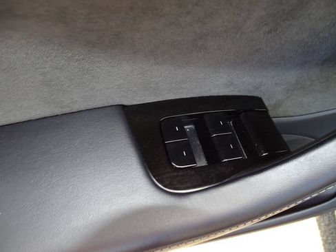 Used 2018 Tesla Model 3 Long Range RWD image 18