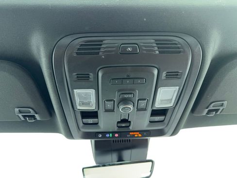 Used 2023 GMC Yukon XL Denali Ultimate image 37