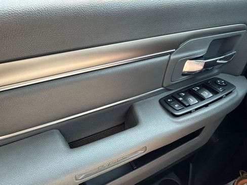 Used 2018 RAM 1500 Big Horn AWD/4WD image 27