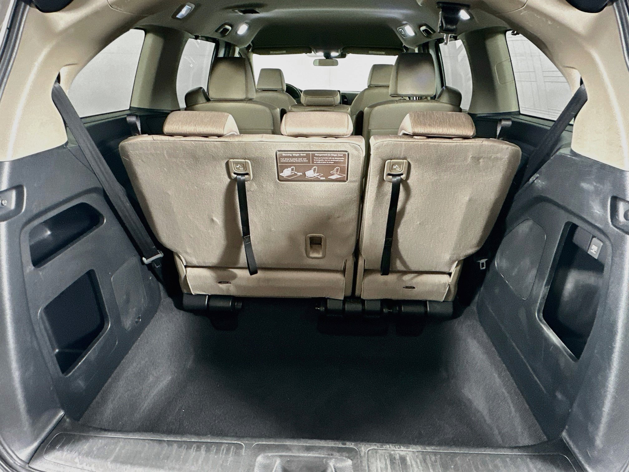 Used 2020 Honda Odyssey EX image 28