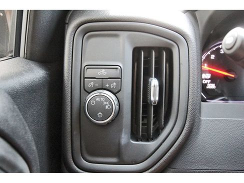 Used 2025 Chevrolet Silverado 1500 Custom w/ LPO, Dark Essentials Package RWD image 20