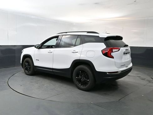 Used 2023 GMC Terrain AT4 AWD/4WD image 3