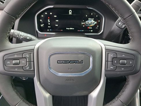 New 2026 GMC Sierra 2500 Denali w/ Denali Reserve Package image 9