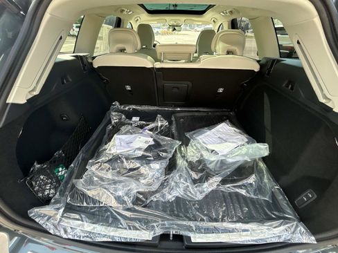 New 2026 Volvo XC60 T8 Ultra AWD/4WD image 17