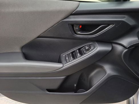 Certified 2025 Subaru Crosstrek 2.0i Premium image 16