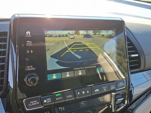 Used 2023 Honda Odyssey Elite image 18