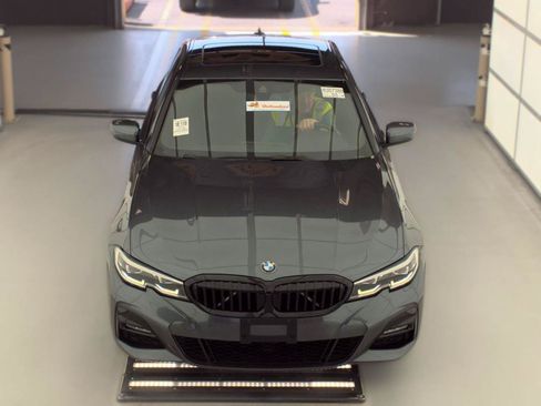 Used 2020 BMW 330i xDrive Sedan w/ M Sport Package AWD/4WD image 6