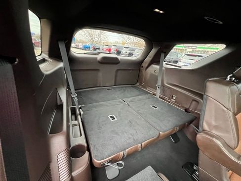 Used 2023 Ford Explorer King Ranch w/ Technology Package image 31