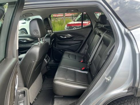 Used 2023 GMC Terrain SLT AWD/4WD image 25