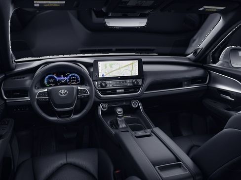 New 2026 Toyota Grand Highlander Nightshade Edition image 27