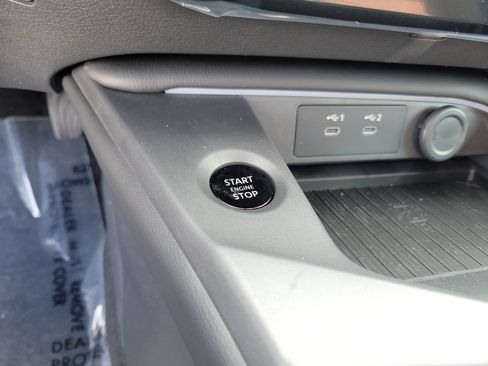 New 2026 Nissan Sentra SR w/ Floor Mat Package FWD image 32