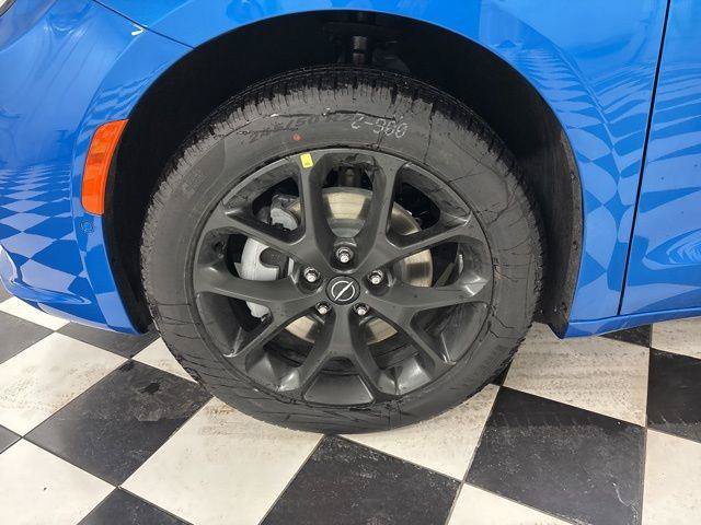 New 2026 Chrysler Pacifica Select w/ S Appearance Package AWD/4WD image 5