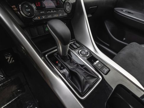 Used 2024 Mitsubishi Eclipse Cross SE AWD/4WD image 19
