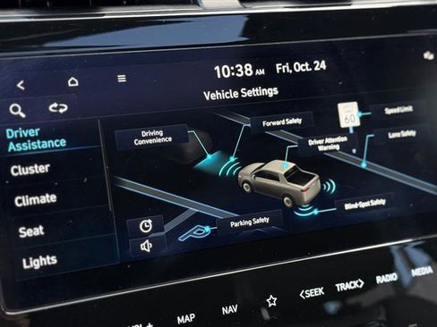 Used 2024 Hyundai Santa Cruz Limited image 37