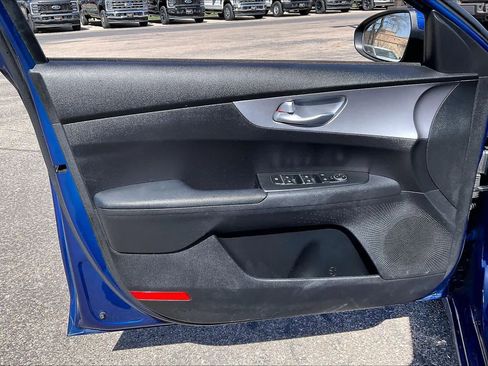 Used 2023 Kia Forte LXS image 21