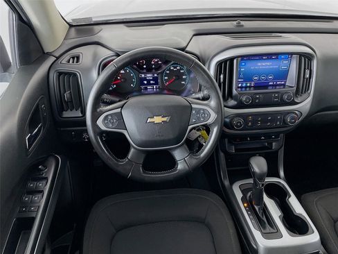 Used 2022 Chevrolet Colorado LT w/ LT Convenience Package image 24