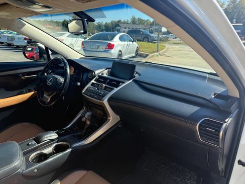 Used 2017 Lexus NX 200t FWD image 16