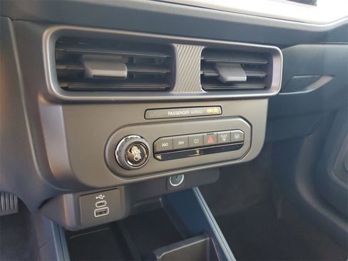 New 2025 Ford Maverick XL w/ Equipment Group 102A image 17