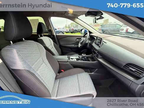 Used 2023 Nissan Rogue SV AWD/4WD image 26