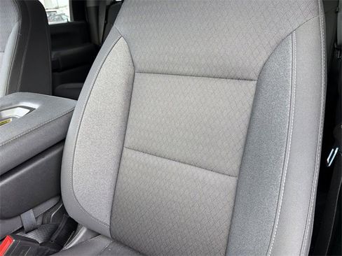 Used 2024 Chevrolet Silverado 2500 Custom w/ Custom Value Package image 13