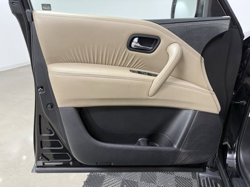 Used 2021 Nissan Armada SV image 10