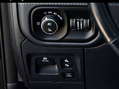 Used 2022 RAM 1500 Limited AWD/4WD image 39