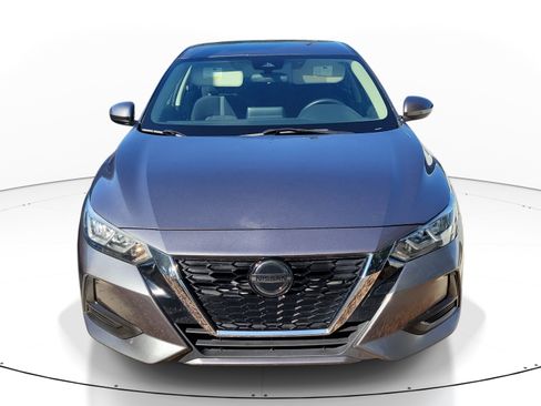 Used 2021 Nissan Sentra SV FWD image 2