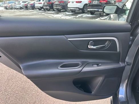 Used 2018 Nissan Altima 2.5 SR w/ SR Special Edition image 13