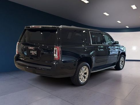 Used 2017 GMC Yukon XL SLT w/ HD Trailering Package AWD/4WD image 7
