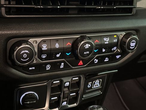 New 2025 Jeep Wrangler Sport S image 19