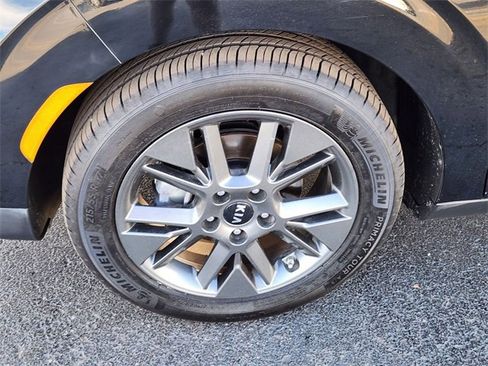 Used 2021 Kia Soul EX image 9