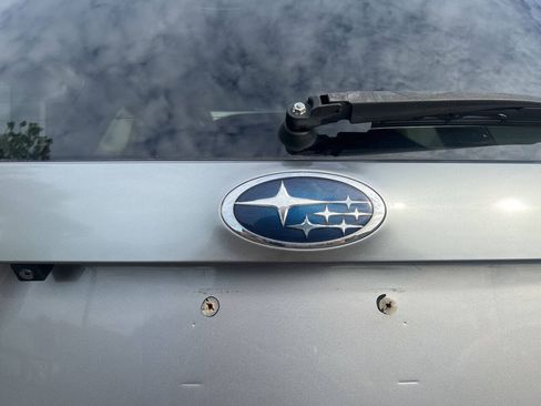 Used 2011 Subaru Forester 2.5X Limited AWD/4WD image 32