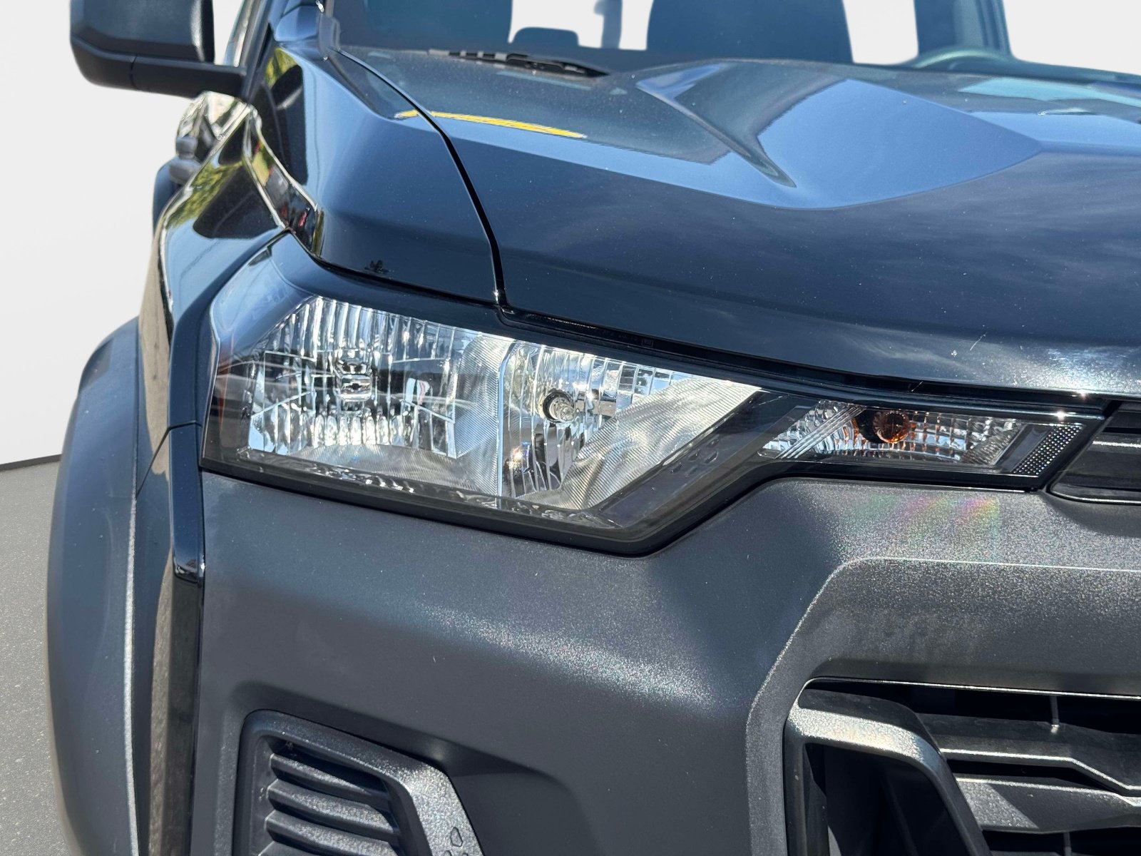 Used 2024 Chevrolet Colorado Trail Boss w/ Advanced Trailering Package AWD/4WD image 7