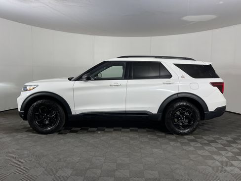 Used 2022 Ford Explorer Timberline image 3