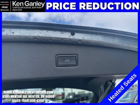Used 2024 Volkswagen Tiguan SE R-Line AWD/4WD image 11