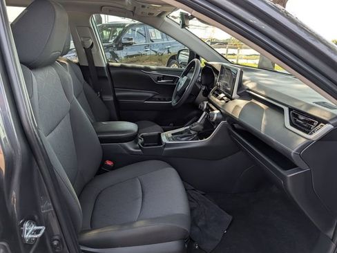 Used 2024 Toyota RAV4 XLE w/ Convenience Package FWD image 31