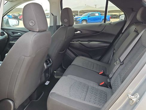 Used 2024 Chevrolet Equinox LT FWD image 16