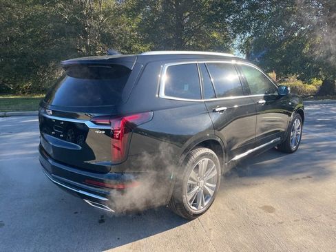New 2025 Cadillac XT6 Premium Luxury image 9