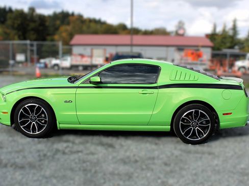 Used 2013 Ford Mustang GT Premium image 4