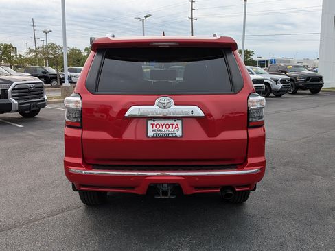 Used 2022 Toyota 4Runner Limited AWD/4WD image 7