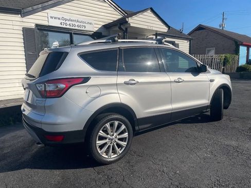 Used 2017 Ford Escape Titanium FWD image 10