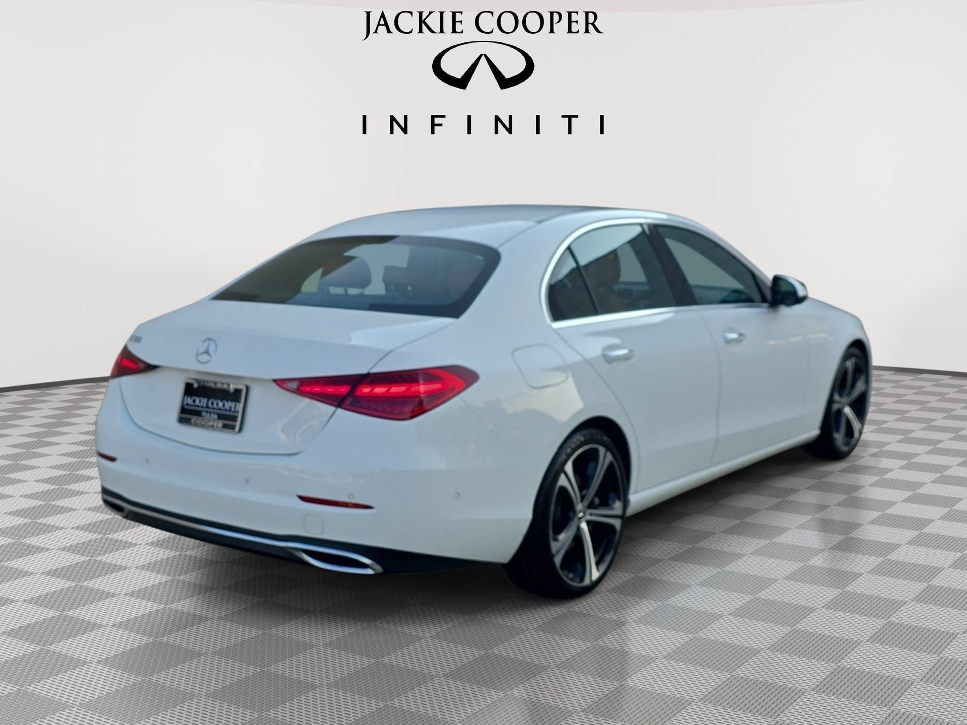 Used 2024 Mercedes-Benz C 300 Sedan image 5