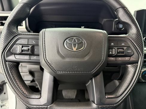 Used 2025 Toyota Tacoma SR5 image 9