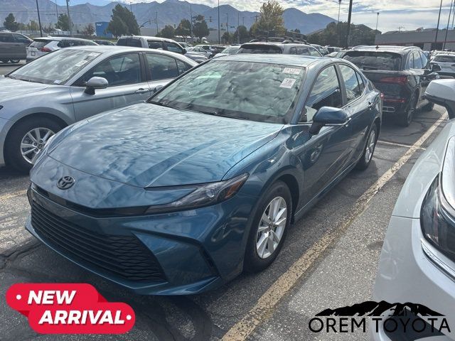 Used 2026 Toyota Camry LE FWD image 7