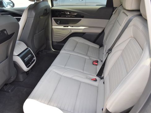 Used 2024 Lincoln Nautilus Reserve w/ Equipment Group 202A AWD/4WD image 11