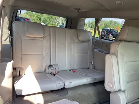Used 2016 GMC Yukon XL Denali w/ Open Road Package AWD/4WD image 17