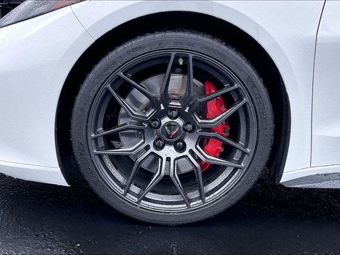 Used 2024 Chevrolet Corvette Z06 w/ Battery Protection Package image 9